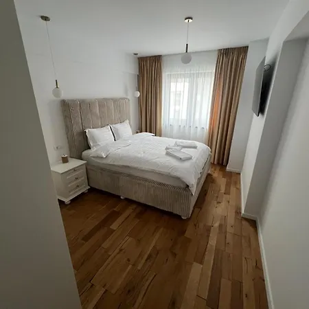 Luxury Mountain View 120sqm Terrace By Mm Host Apartman *
